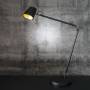 775806_tokyo_desk