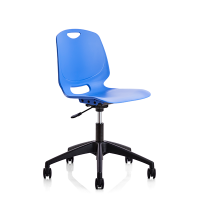 Amigo elevstol med blåt sæde med hjul