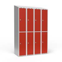 Garderobeskab 4x300mm med skråt tag, 2 rum i højden med røde døre og greb til hængelåse