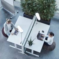 LED bordlampe The Lightning, tre lysniveauer med touch, hvid