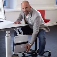 PC- og laptopholder Twist-IT, monteres under bordet, hvid