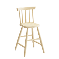 Børnestol med en siddehøjde på 520mm i klarlakeret massiv birk