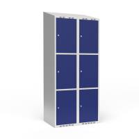 Garderobeskab 2x400mm med skråt tag, 3 rum i højden med blå døre og cylinderlåse