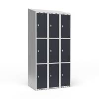 Garderobeskab 3x300mm med skråt tag, 3 rum i højden med antracit døre og greb til hængelåse