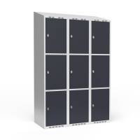 Garderobeskab 3x400mm med skråt tag, 3 rum i højden med antracit døre og greb til hængelåse