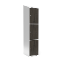 Garderobeskab 1x400mm med skråt tag, 3 døre i nocturne wood med cylinderlås