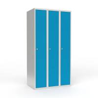 Skoleskab i stål med 3 rum, lige tag og hængelås 90x55x175cm lys blå
