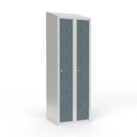 Skoleskab 60x55x190cm, skråt tag, sorte døre med cylinderlåse