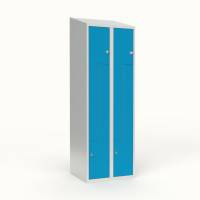 Skoleskab 60x55x190cm, skr&aring;t tag, 4 bl&aring; Z-st&aring;ld&oslash;re, h&aelig;ngel&aring;se