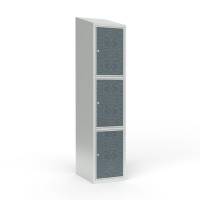 Skoleskab 40x55x190cm, 3 rum, skråt tag, sorte døre, cylinderlåse