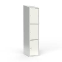 Skoleskab i stål med 3 rum, skråt tag og cylinderlås 40x55x190cm hvid