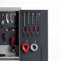 V&aelig;rkt&oslash;jstavle d&oslash;r til SMV v&aelig;rkt&oslash;jsskab gr&aring;