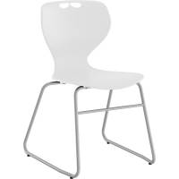 Tarris elevstol med hvidt s&aelig;de og alugr&aring;t lukket stel