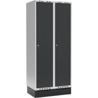 Garderobeskab 2x400mm med sokkel, 1 rum i højden med antracit døre og cylinderlåse