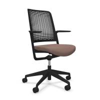 Kontorstol WithMe med tekstil s&aelig;de og understel i sort 