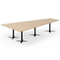 Office konferencebord trapezformet 380x199cm eg p&aring; sort stel