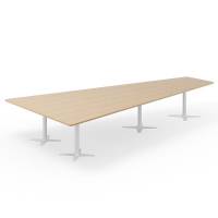 Office konferencebord trapezformet 440x217cm eg p&aring; hvidt stel