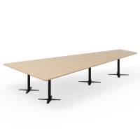 Office konferencebord trapezformet 440x217cm eg p&aring; sort stel
