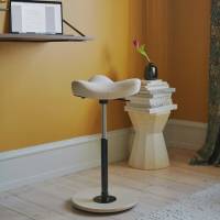 Varier Move balancestol med bundplade i lys ask, sand