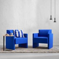 Office Bits lænestol i blå tekstil med armlæn 