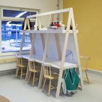 Zinket malerstaffeli i hvidbejdset birk, 2 moduler