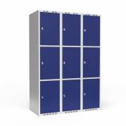 Garderobeskab 3x400mm med lige tag, 3 rum i højden med blå døre og greb til hængelåse