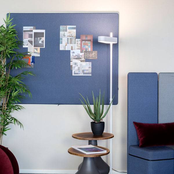 Götessons gulvlampe The Lightning hvid