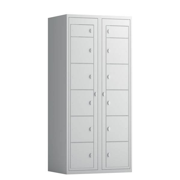Tøjudleveringsskab 2x6 rum med greb til hængelås, med lige tag og lysegrå døre
