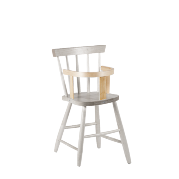 B&oslash;rnestol med b&oslash;jle og siddeh&oslash;jde 370mm i hvidbejdset massiv birk