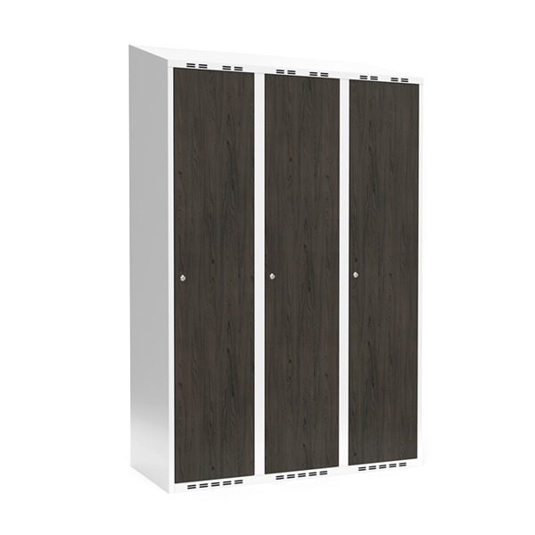 Garderobeskab 3x400mm med skråt tag, døre i nocturne wood med cylinderlåse