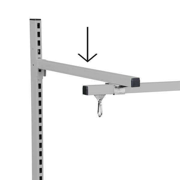 Fast arm p&aring; 700 mm monteres i perforeret s&oslash;jle til C-profilskinne