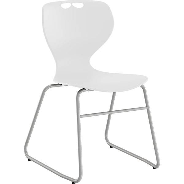 Tarris elevstol med hvidt s&aelig;de og alugr&aring;t lukket stel