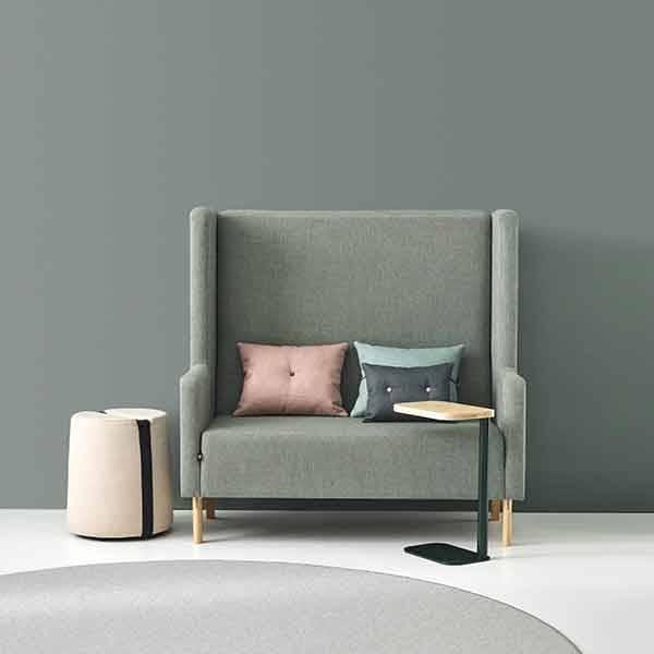 Sofa Air 2-personers med h&oslash;j ryg og sider, ben i massiv ask