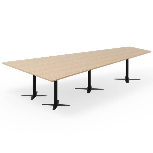 Office konferencebord trapezformet 380x199cm eg p&aring; sort stel