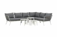 Roxo havem&oslash;bels&aelig;t med hj&oslash;rnesofa og borde hvid