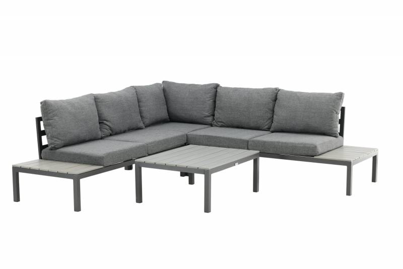 Odense havem&oslash;bels&aelig;t med hj&oslash;rnesofa og bord gr&aring;