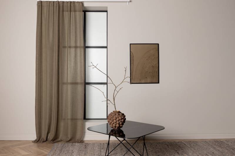 Kaya gardiner i 100% polyester 140x290cm brun